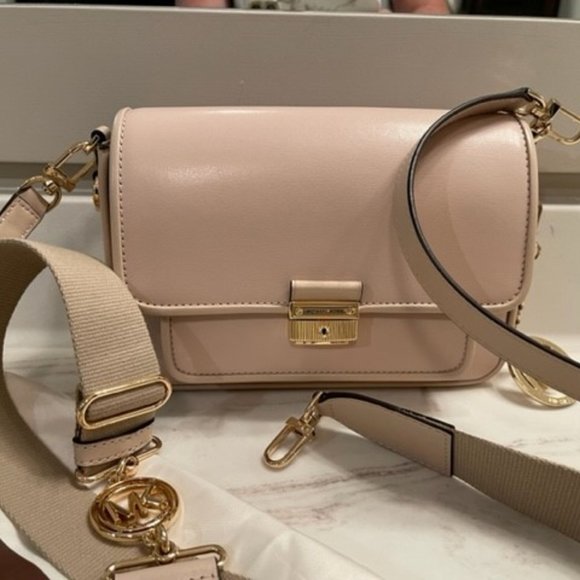 Michael Kors Bradshaw crossbody - Picture 1 of 11